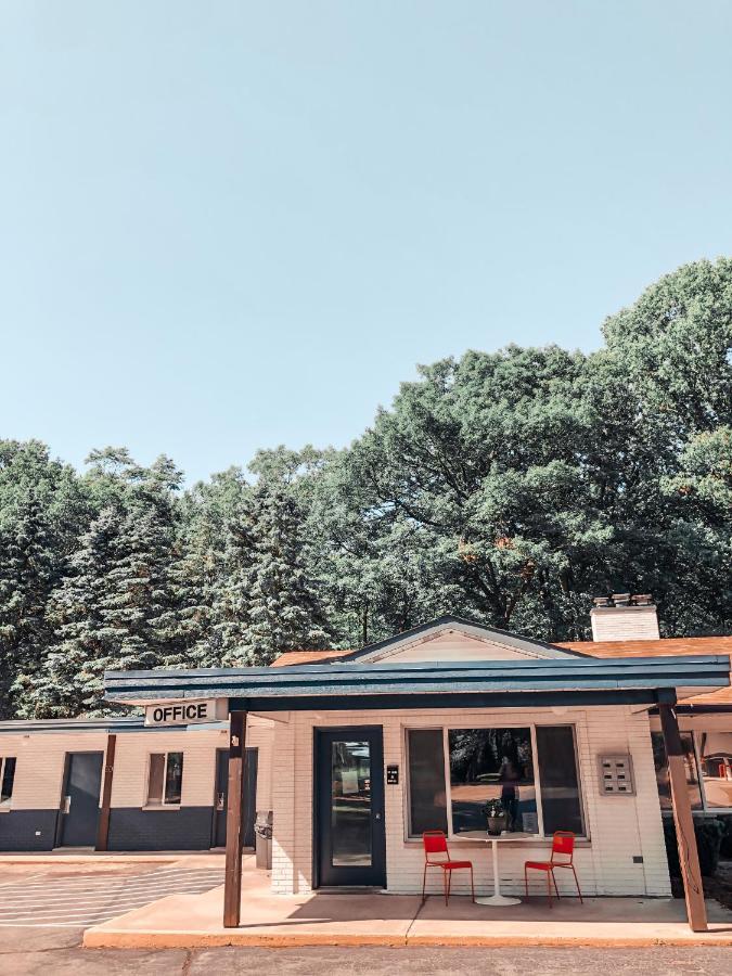 Starlite Resort Saugatuck Exterior foto